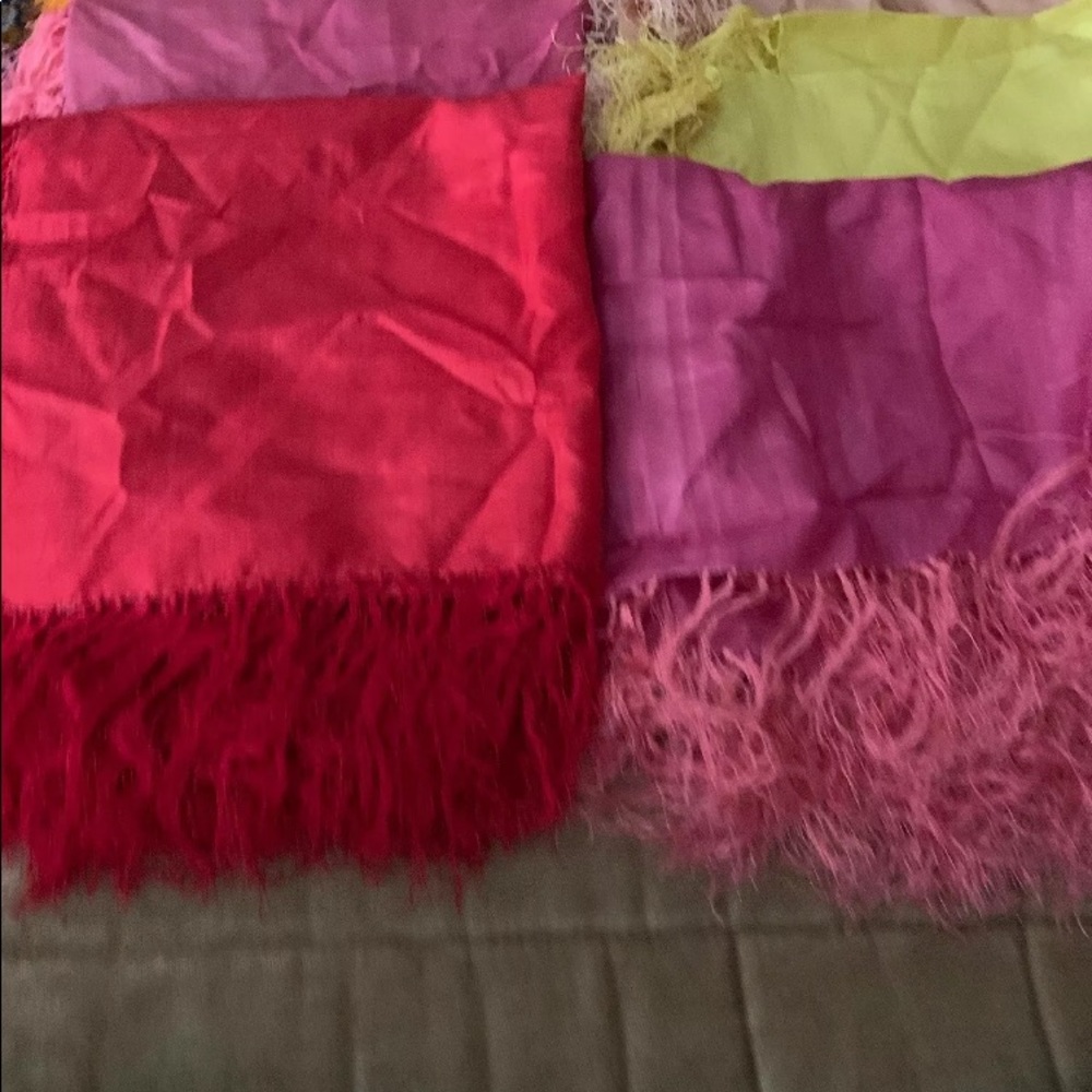6 raw silk squares with fringe